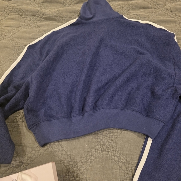 Pink Victoria Secret XS Blue Half-Zip Sweatshirt White Stripes Nwt - Picture 3 of 5